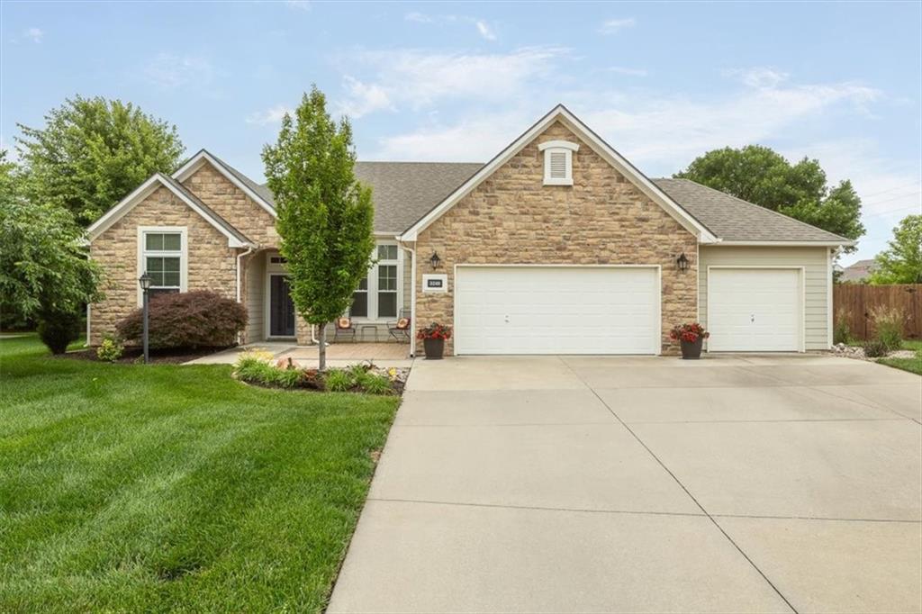 5249 Carson Pl, Lawrence, KS 66049