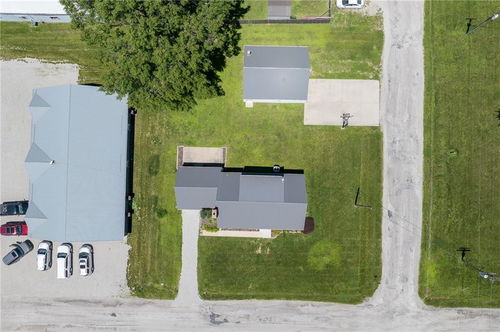 109 E Chestnut St, Hamilton, MO 64644