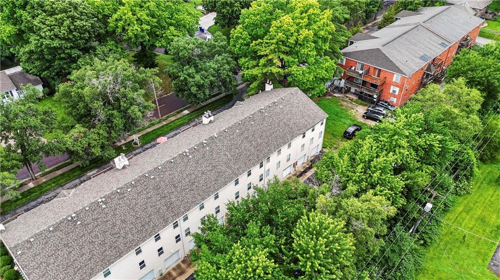 8333 Lowell Ave #2, Overland Park, KS 66212
