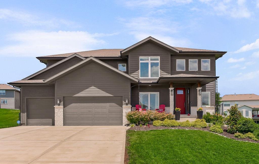 25470 W 114th Ct, Olathe, KS 66061