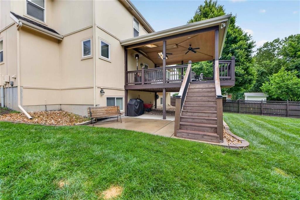 711 Willow St, Lansing, KS 66043