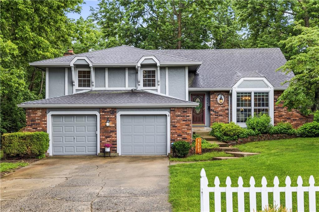 4507 E 107th Ter, Kansas City, MO 64137