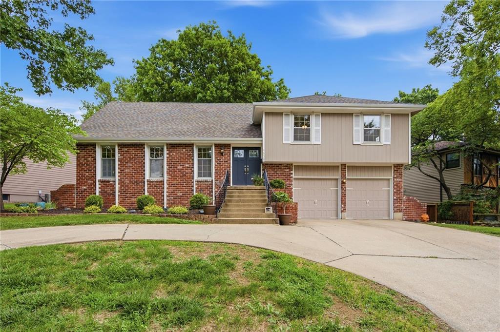 9309 Horton St, Overland Park, KS 66207