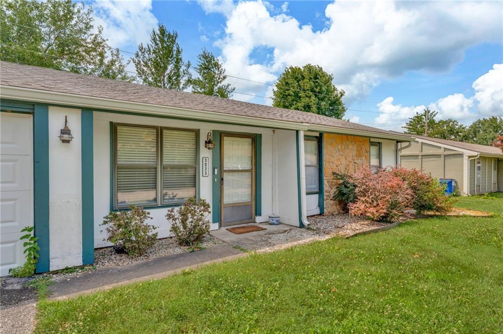 3233 Glacier Dr, Lawrence, KS 66047