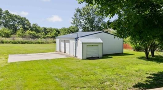 206 E 12th St, Lawson, MO 64062