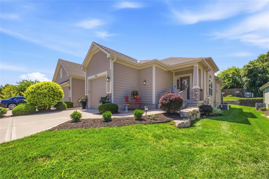 34097 W 90 Cir, De Soto, KS 66018
