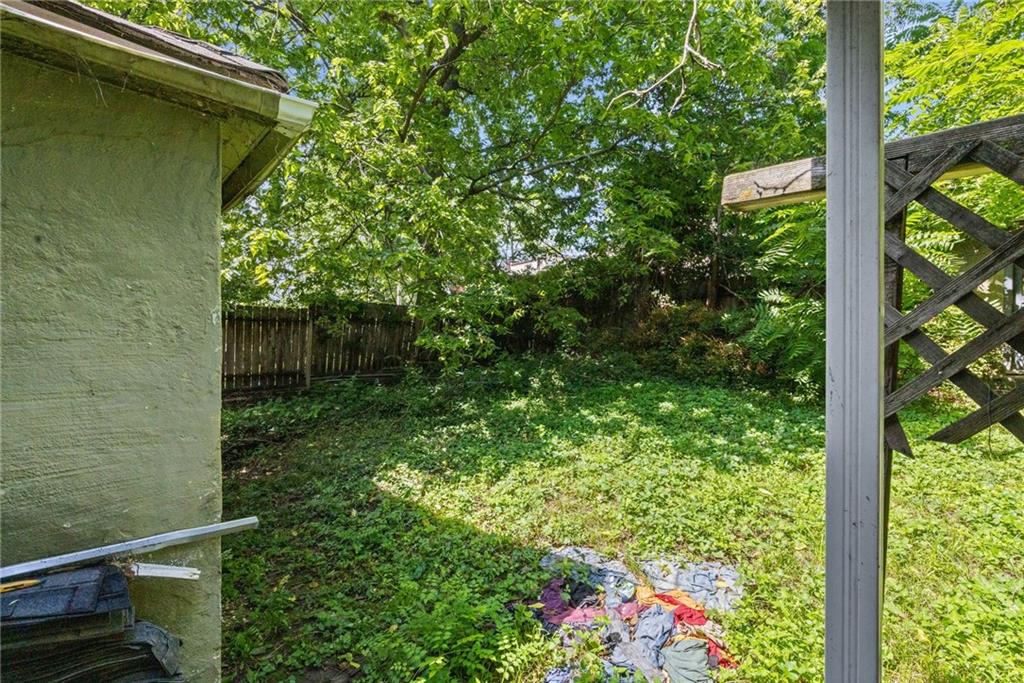 524 Cypress Ave, Kansas City, MO 64124