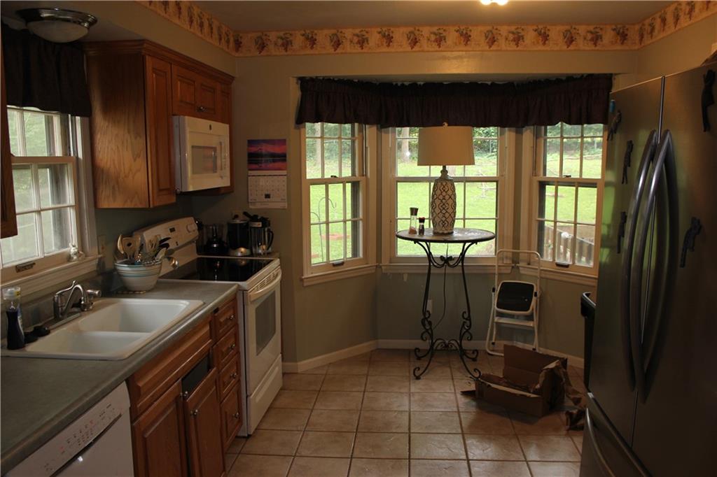 415 E 106th Ter, Kansas City, MO 64131