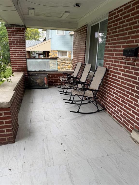 136 Spruce Ave, Kansas City, MO 64123