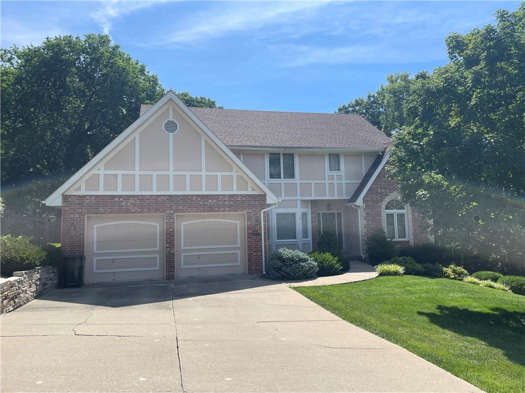 1609 Ridge Rd, Leavenworth, KS 66048