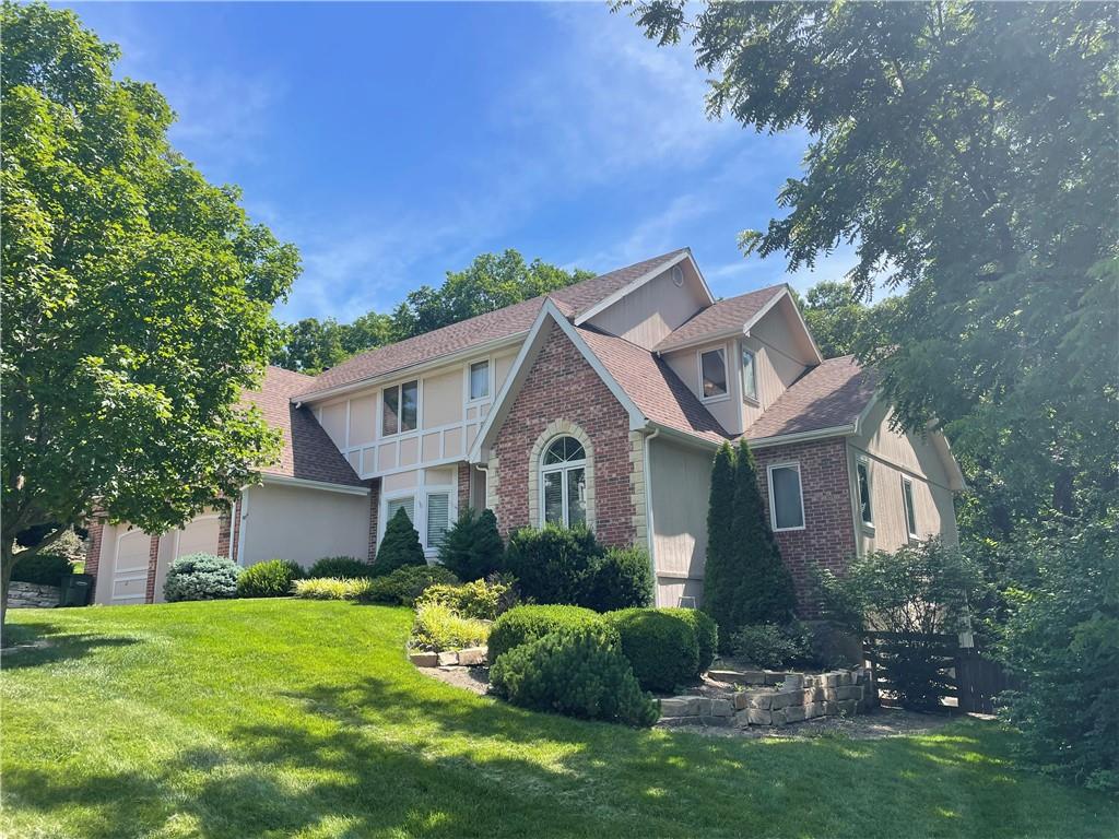 1609 Ridge Rd, Leavenworth, KS 66048