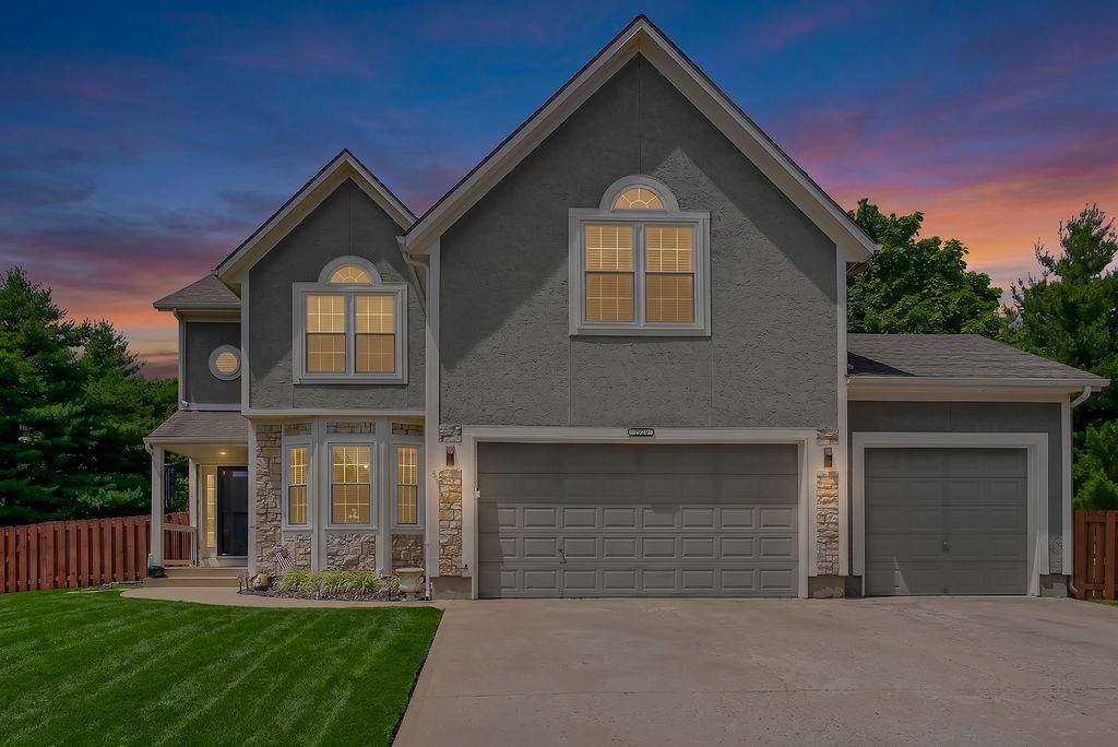 7929 W 155th Pl, Overland Park, KS 66223