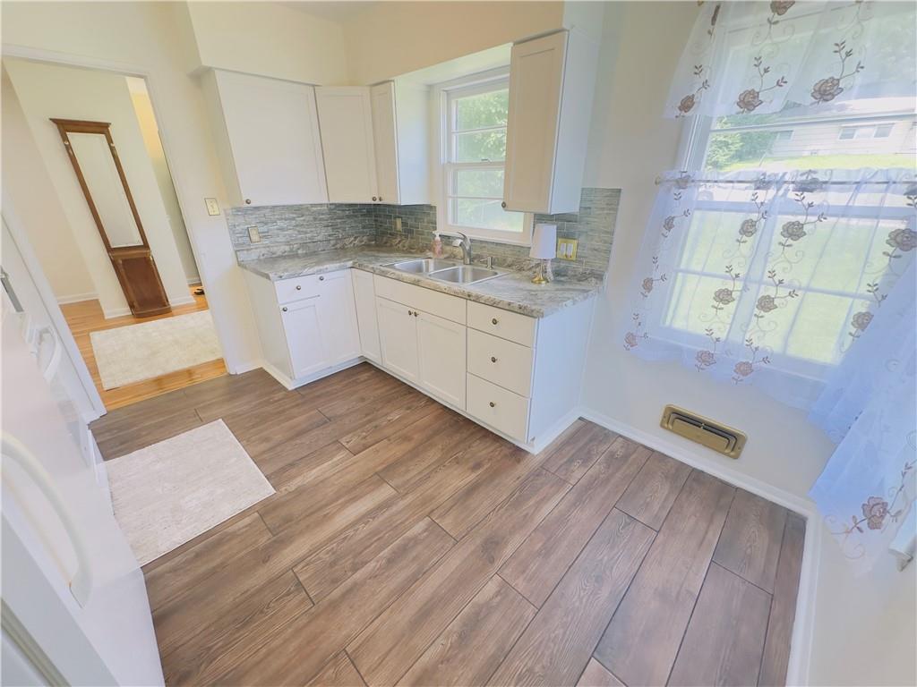 2014 E Highland St, St Joseph, MO 64505