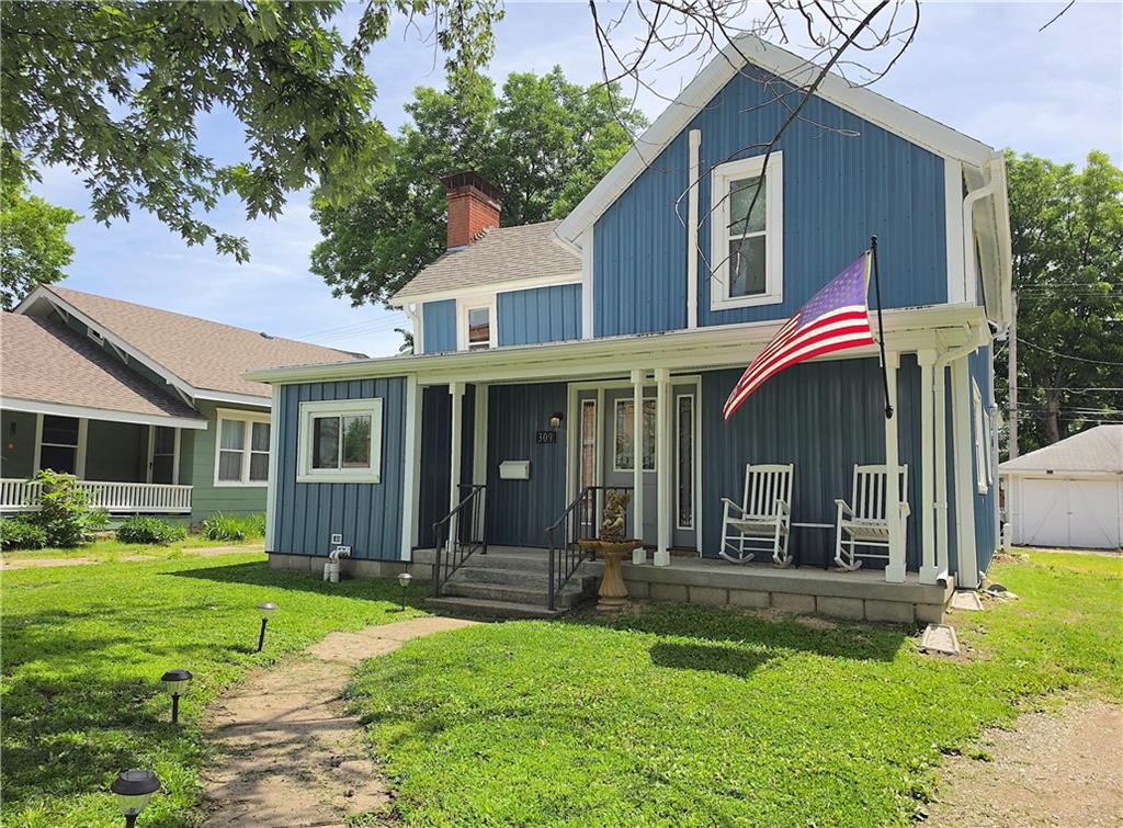 309 S Washington Ave, Iola, KS 66749