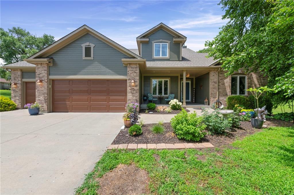 1812 N 150th St, Basehor, KS 66007
