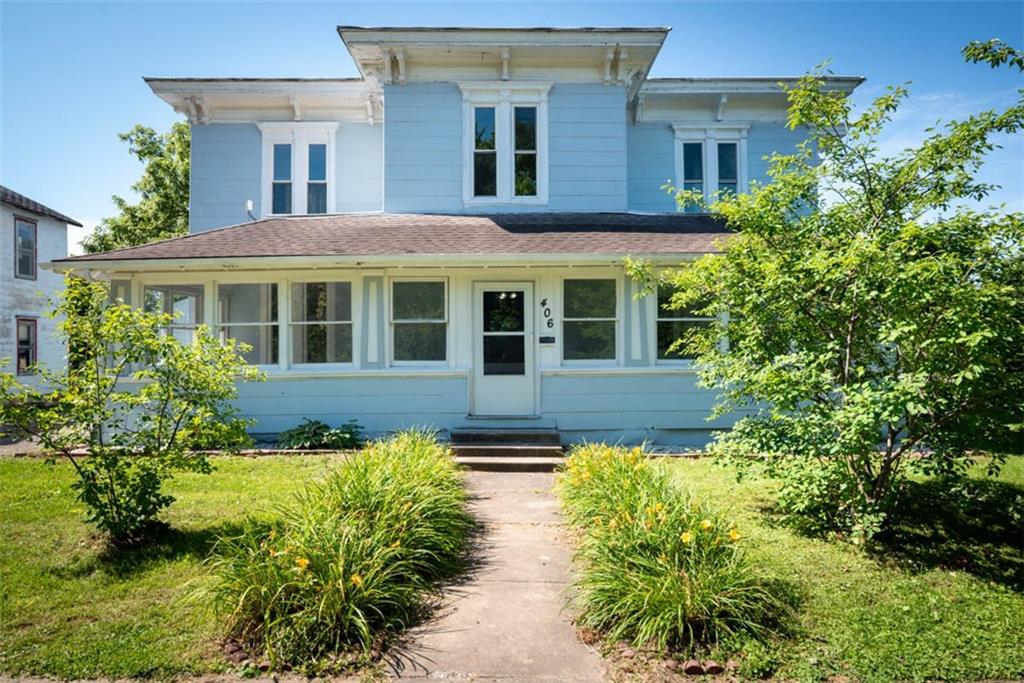 406 E 4th St, Cameron, MO 64429