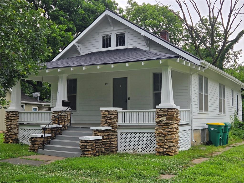 408 E Miami St, Paola, KS 66071