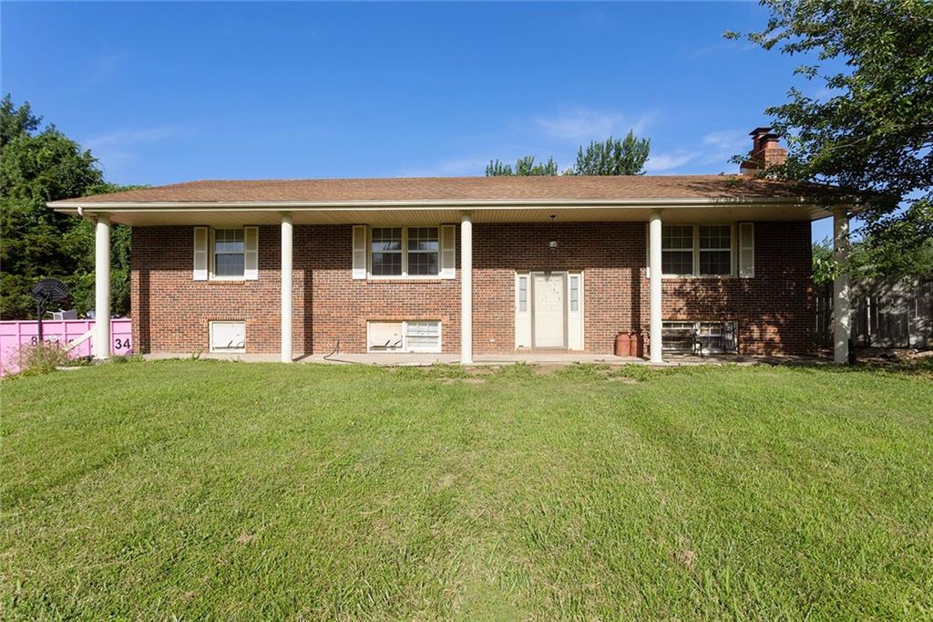 16008 NE 176th St, Holt, MO 64048