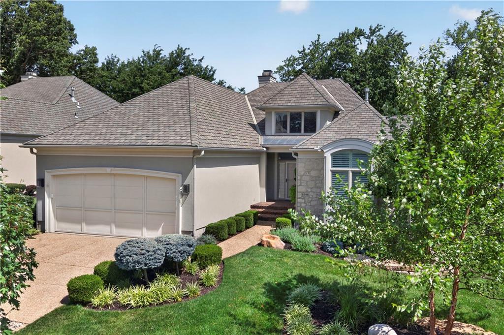 5248 W 115th Ter, Leawood, KS 66211