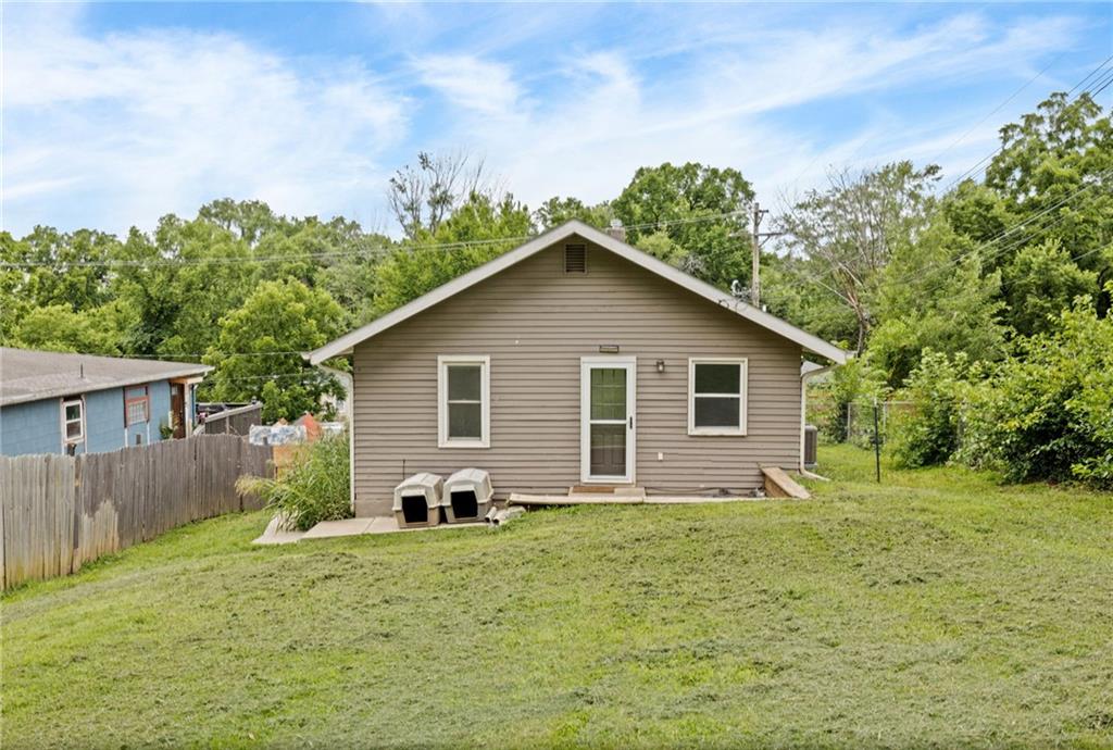 1131 N 49th Ter, Kansas City, KS 66102
