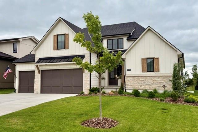 18604 Howe Dr, Overland Park, KS 66085
