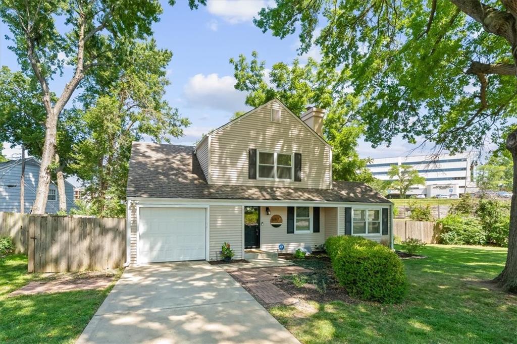 6557 Holmes Rd, Kansas City, MO 64131
