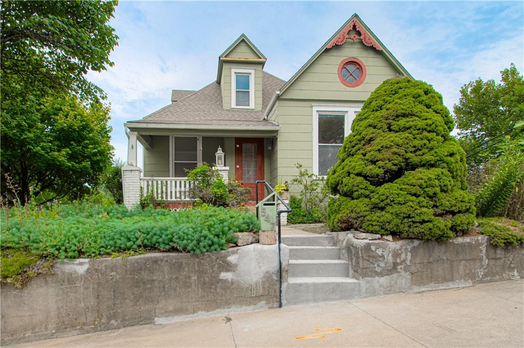 547 Main St, Weston, MO 64098