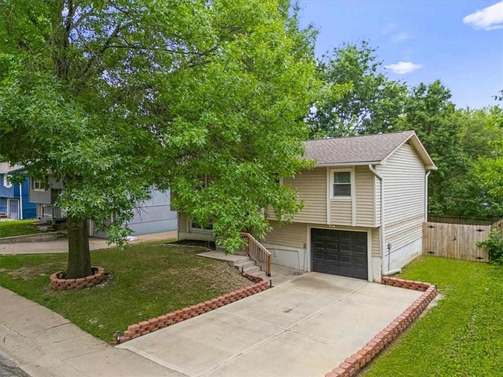 201 W Martin St, Edgerton, KS 66021