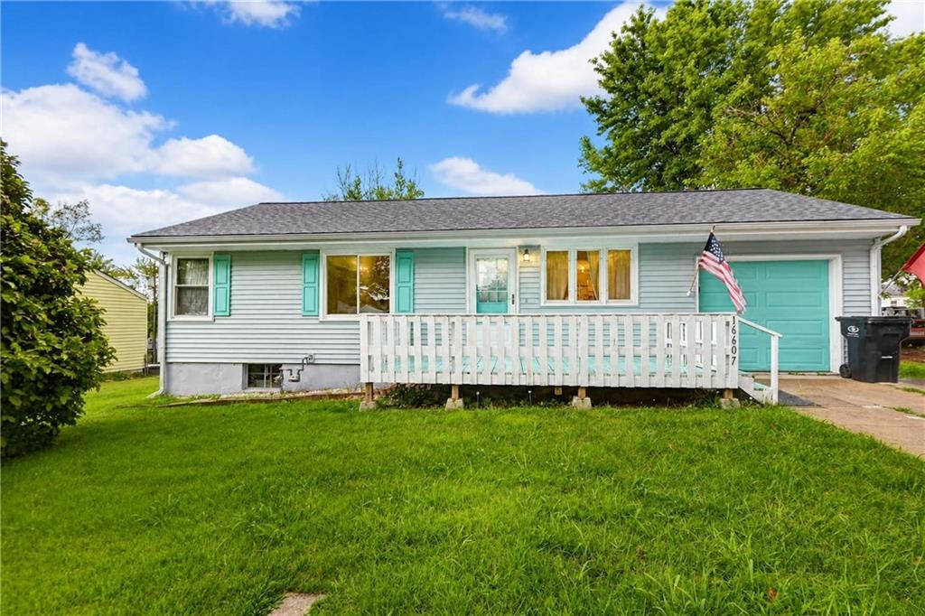 16607 E 2nd N St, Independence, MO 64056