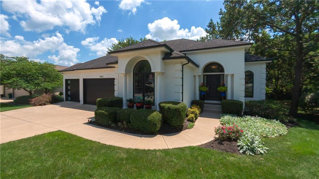 10561 Walmer St, Overland Park, KS 66212