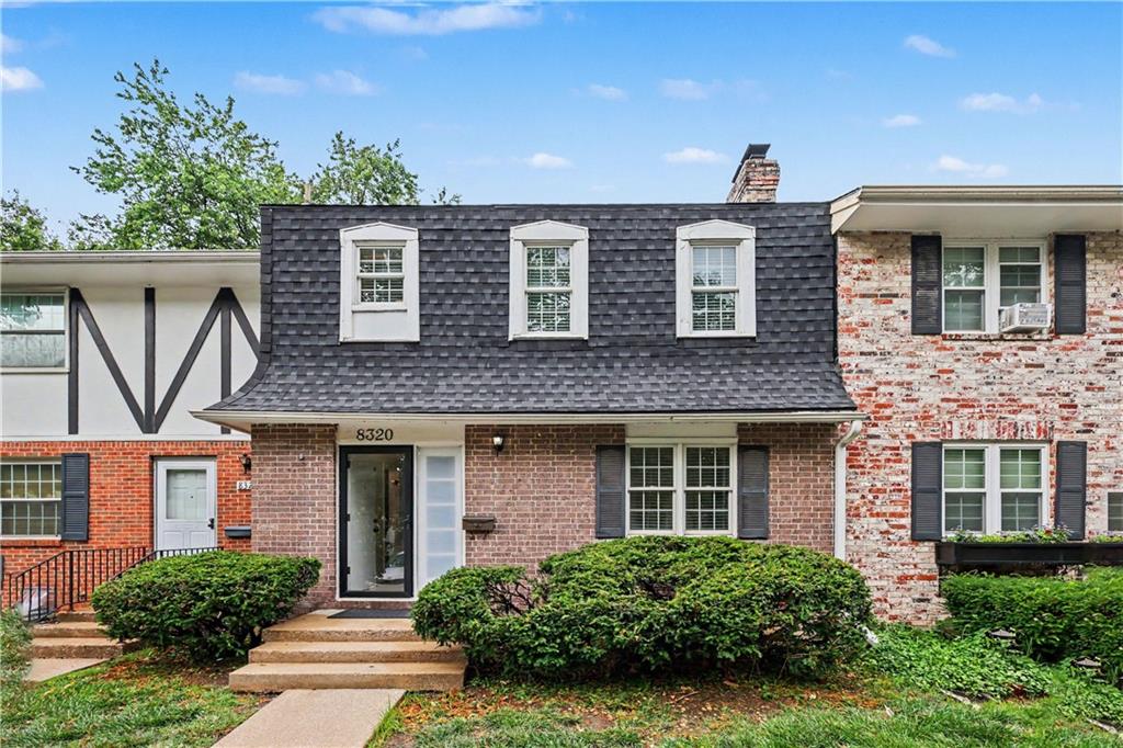 8320 Hadley St, Overland Park, KS 66212