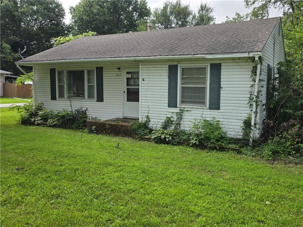212 E Melvin St, Arma, KS 66712
