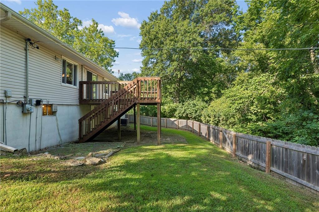6826 N Baltimore Ave, Gladstone, MO 64118