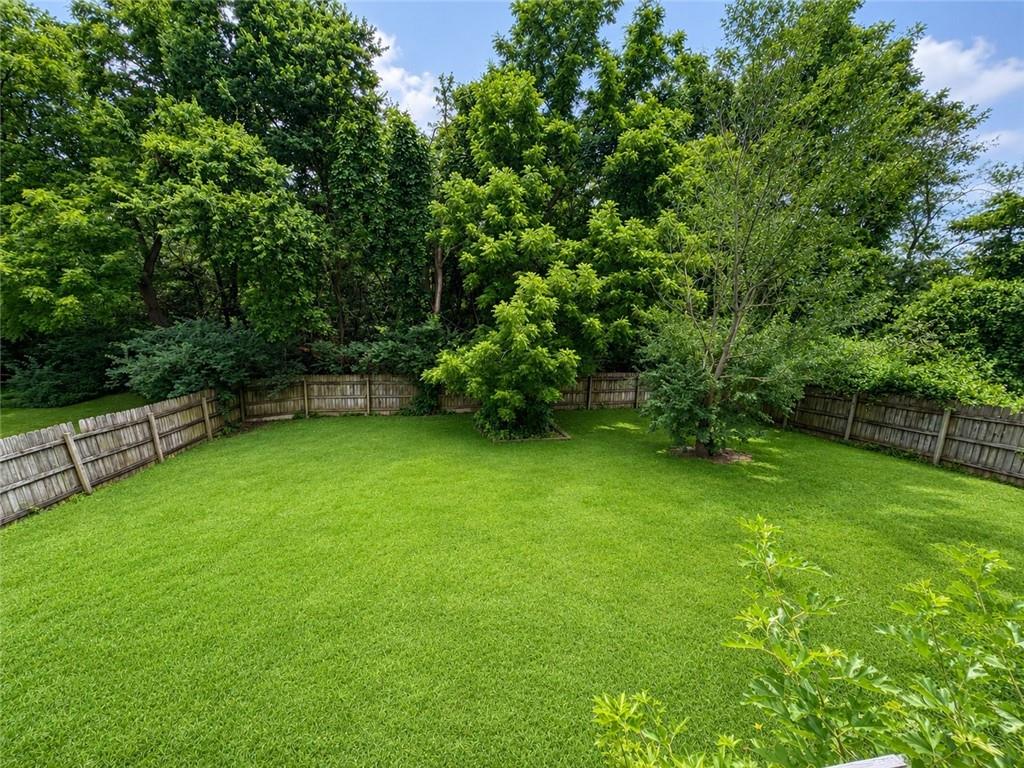 9629 W 51st St, Merriam, KS 66203