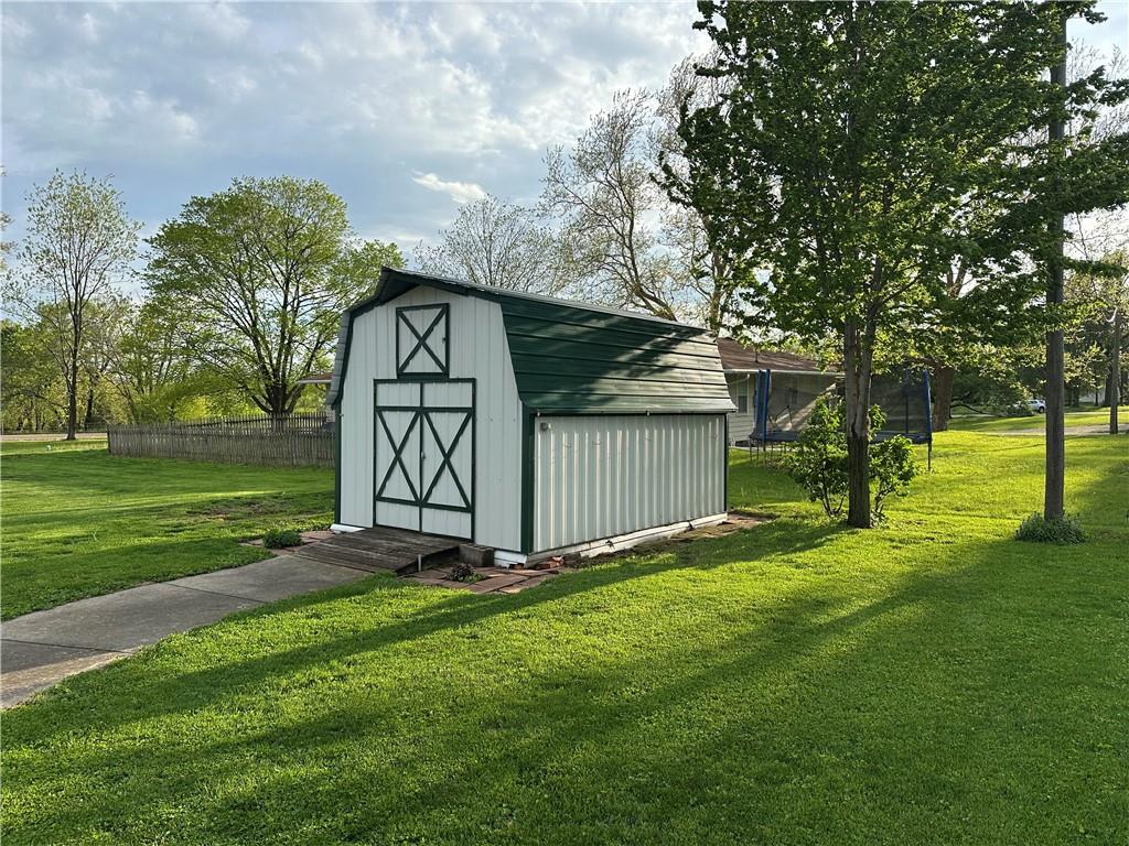 206 Fillmore St, Burlington Junction, MO 64428