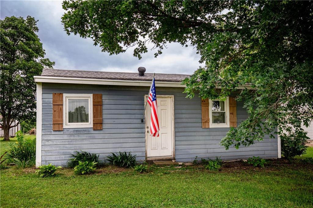 16800 E 1850 Rd, Lacygne, KS 66040