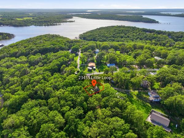 23455 Little Loop Dr, Hermitage, MO 65668