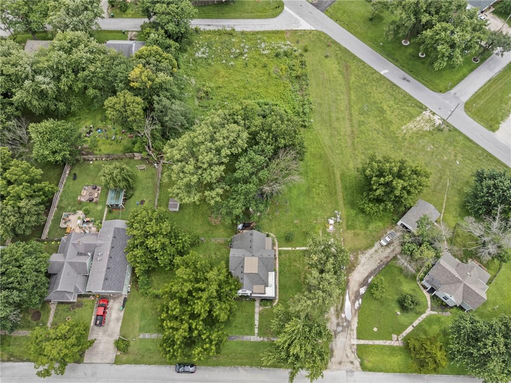 407 S 5th St, Garden City, MO 64747