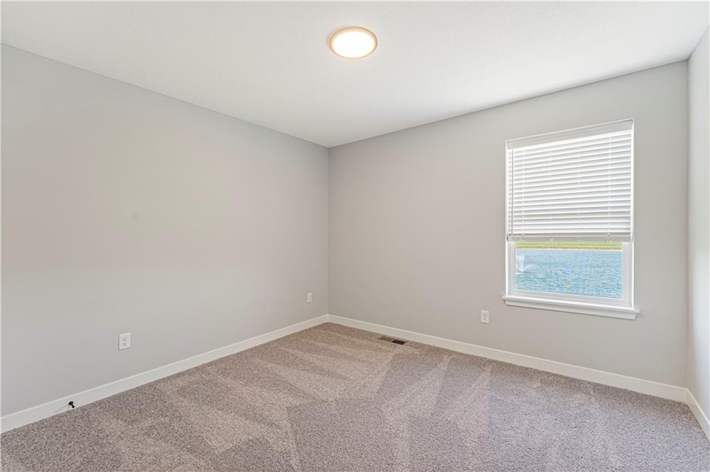 8814 SW 10th St, Blue Springs, MO 64064