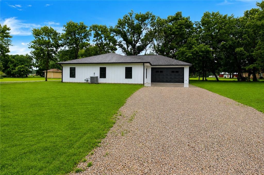 605 Hackberry St, Bartlett, KS 67332