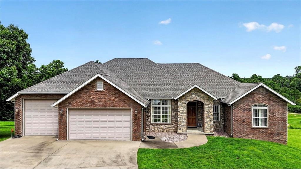 2511 Fairway Dr, Joplin, MO 64804