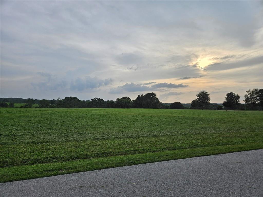 111 Lago Vista Dr, Shell Knob, MO 65747