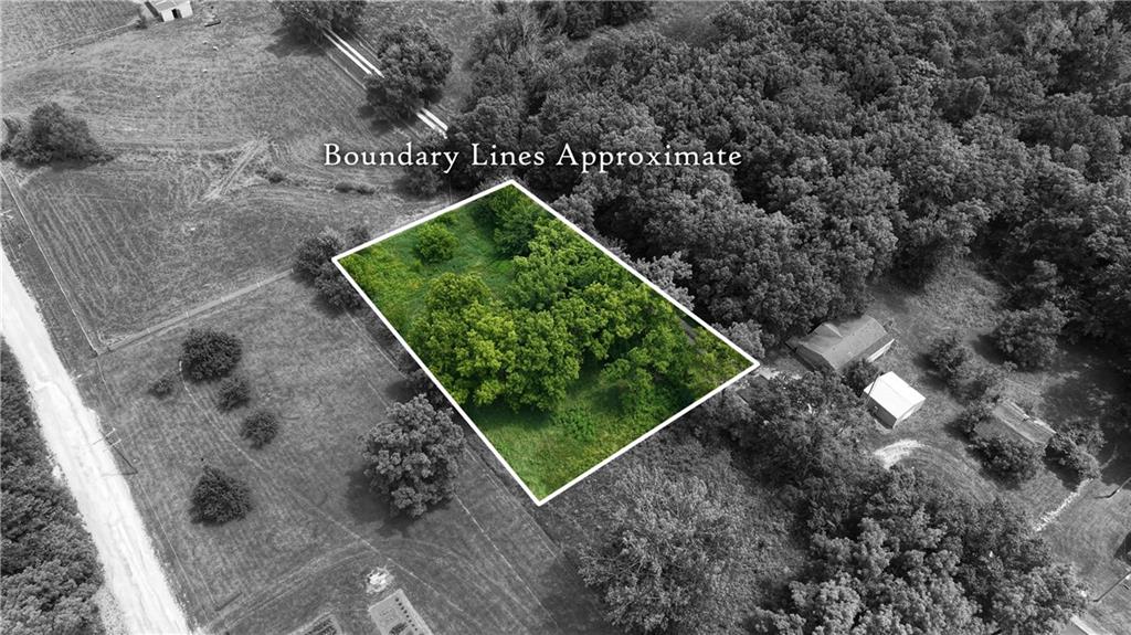 617 E Arthur St, Hamilton, MO 64644