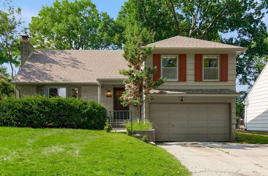 3718 W 52nd Ter, Roeland Park, KS 66205
