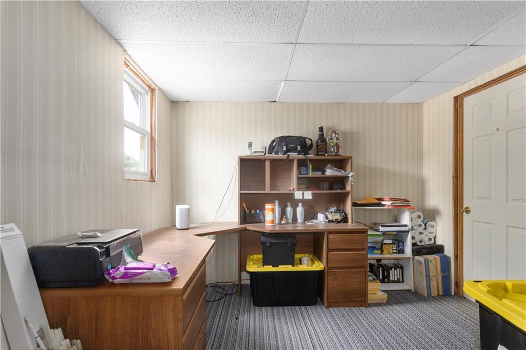 2505 N Whitney Rd, Independence, MO 64058