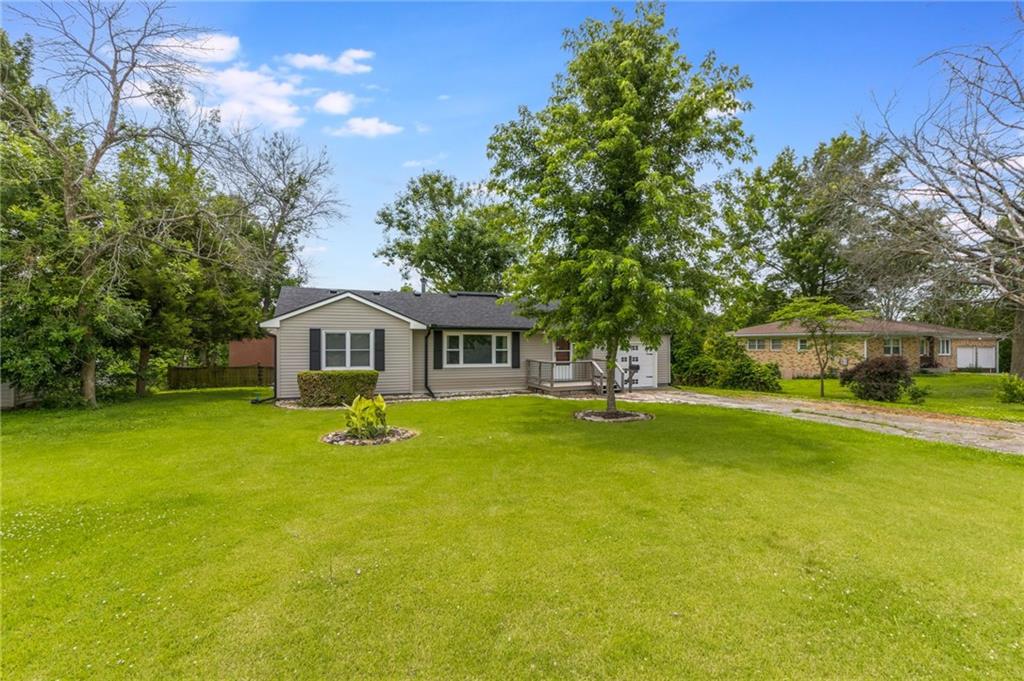 503 E Mckissock St, Knob Noster, MO 65336