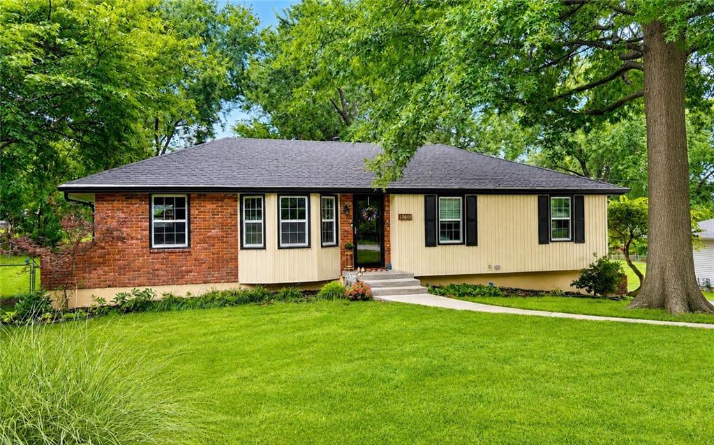 2407 NW 88th St, Kansas City, MO 64154