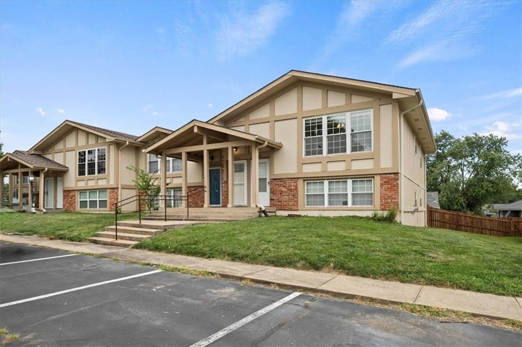 1434 NW 64th Ter, Kansas City, MO 64118
