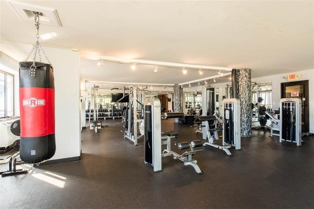 700 E 8th St #4E, Kansas City, MO 64106