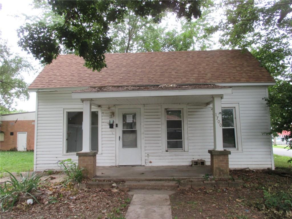 1700 E 7th St, Sedalia, MO 65301